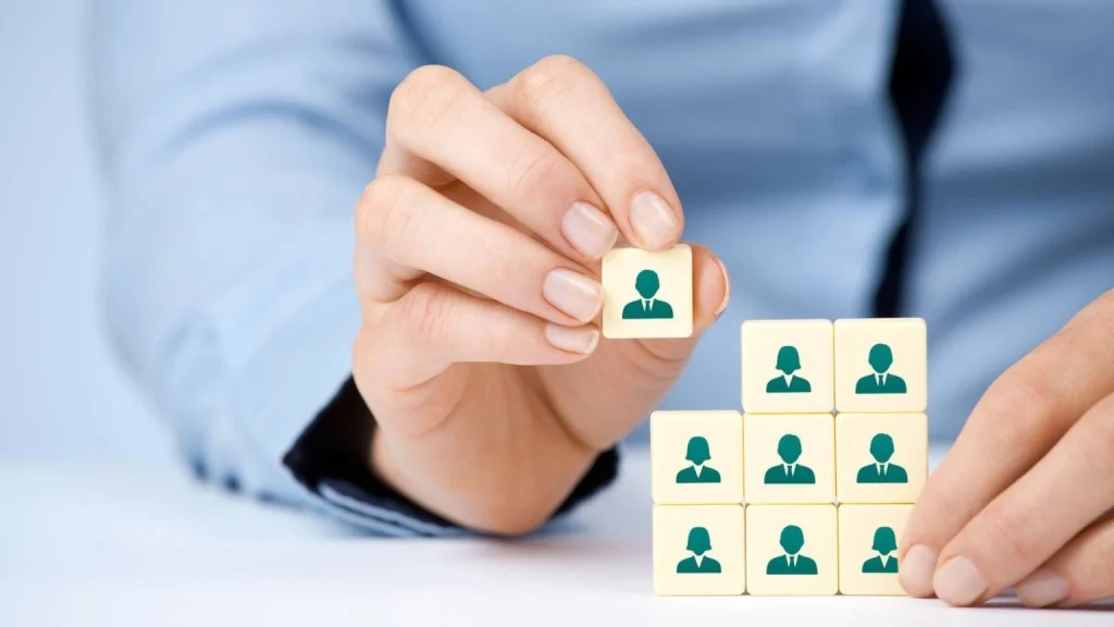 Advantages Disadvantages of Employee Outsourcing in UAE
