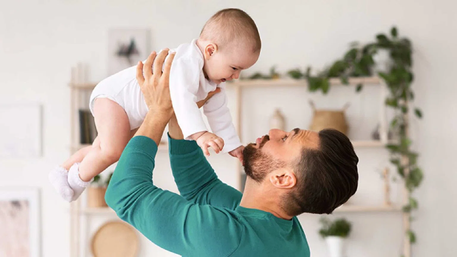 Paternity Leave In UAE